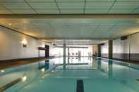 Swimming Pool JW Marriott Hotel Frankfurt