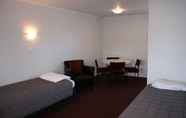 Phòng ngủ 7 Burgundy Rose Motel