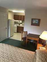 Bedroom 4 Affordable Suites Hickory/Conover