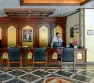 Lobi 5 Hotel Golden Oasis