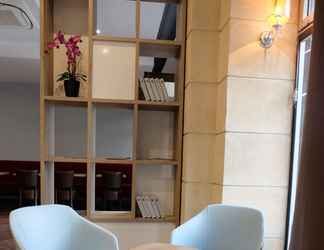 Sảnh chờ 2 Grand Hotel Clichy