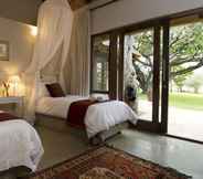 Kamar Tidur 6 Khaya Ndlovu Safari Manor