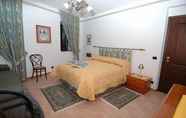 Bedroom 3 Villa Donna Fausta