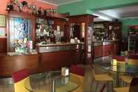 Bar, Cafe and Lounge Albergo Sala