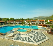 Swimming Pool 2 Golden Coast Hotel & Bungalows - All Inclusive