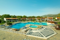 Swimming Pool Golden Coast Hotel & Bungalows - All Inclusive