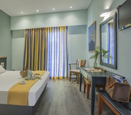 Kamar Tidur 6 Golden Coast Hotel & Bungalows - All Inclusive