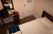 Bedroom 4 Westgate Hotel
