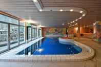 Swimming Pool Hotel HerzogsPark