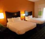 Bedroom 2 Fairfield Inn & Suites by Marriott Paducah