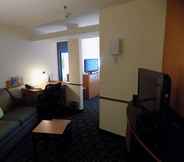 Common Space 3 Fairfield Inn & Suites by Marriott Paducah