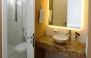 Toilet Kamar 3 Hotel Don Zepe