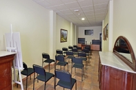 Functional Hall Adjovimar Apartamentos