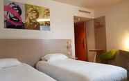 Bedroom 4 B&B Hotel Marseille Centre La Timone