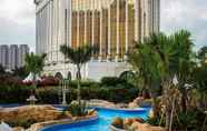 Swimming Pool 2 Hotel Okura Macau
