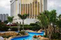 Swimming Pool Hotel Okura Macau