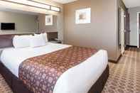 Bedroom Microtel Inn & Suites by Wyndham Dickinson