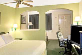 Kamar Tidur 4 Days Inn by Wyndham El Campo TX