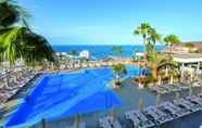 Swimming Pool 4 Hotel Riu Vistamar - All Inclusive