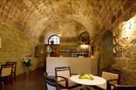 Bar, Kafe, dan Lounge La Badia Di Orvieto