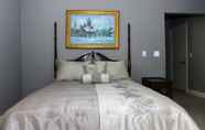 Kamar Tidur 4 The DeBary Inn