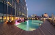 Swimming Pool 6 Radisson Blu Hotel Batumi