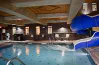 Swimming Pool Best Western Premier KC Speedway Inn & Suites