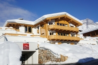 Exterior AlpenParks Maria Alm - Appartments