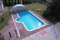 Swimming Pool Bajor Panzio Aparthotel Restaurant - Adults Only