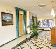 Lobby 6 Hotel Villa Elena
