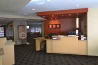 Lobby TownePlace Suites Williamsport