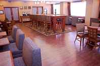 Bar, Kafe dan Lounge Hampton Inn Sidney NE