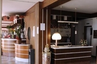 Bar, Kafe dan Lounge Hotel Harmony