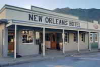 Bangunan New Orleans Hotel