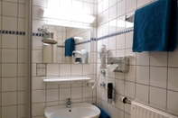 In-room Bathroom Hotel Geissler
