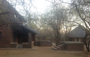 Exterior 7 Le Roux Lodge