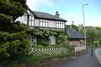 Exterior Tudor Lodge