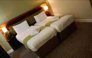 Bedroom 3 Surtees Hotel
