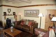 Common Space Moor End House Bed & Breakfast