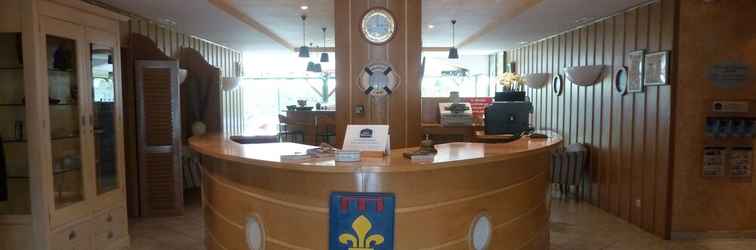 Lobby Best Western Gemenos en Provence