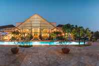 Kolam Renang Radisson Blu Resort Goa Cavelossim Beach