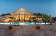 Kolam Renang 6 Radisson Blu Resort Goa Cavelossim Beach
