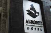 Exterior Almondz Hotel