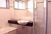 In-room Bathroom Clayton Monash Motor Inn & Serviced Apartments