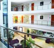 Lobi 3 Hotel Atrium Plaza