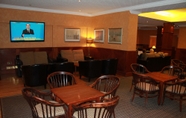 Quầy bar, cafe và phòng lounge 4 Best Western Ipswich Hotel & Spa