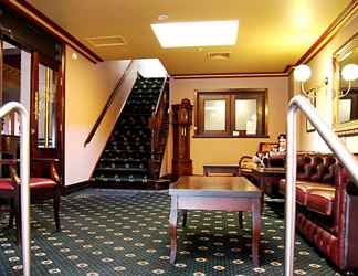 Lobby 2 Glenferrie Hotel