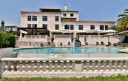 Swimming Pool 5 Hotel Perla Riviera