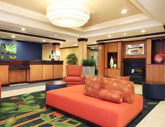 Lobby 2 Fairfield Inn & Suites Mahwah