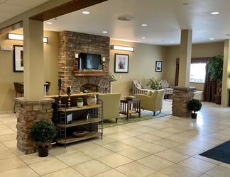 Lobby 2 SureStay Plus Hotel by Best Western Buckhannon